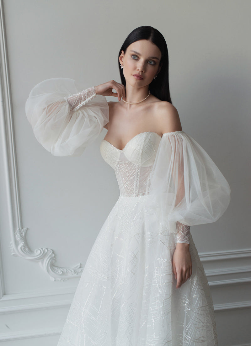 strapless sweetheart wedding dress Sheath Lace Court Beaded ensuring you captivate everyones attention as you walk down the aisle A-line Strapless Sweetheart Neck Lace