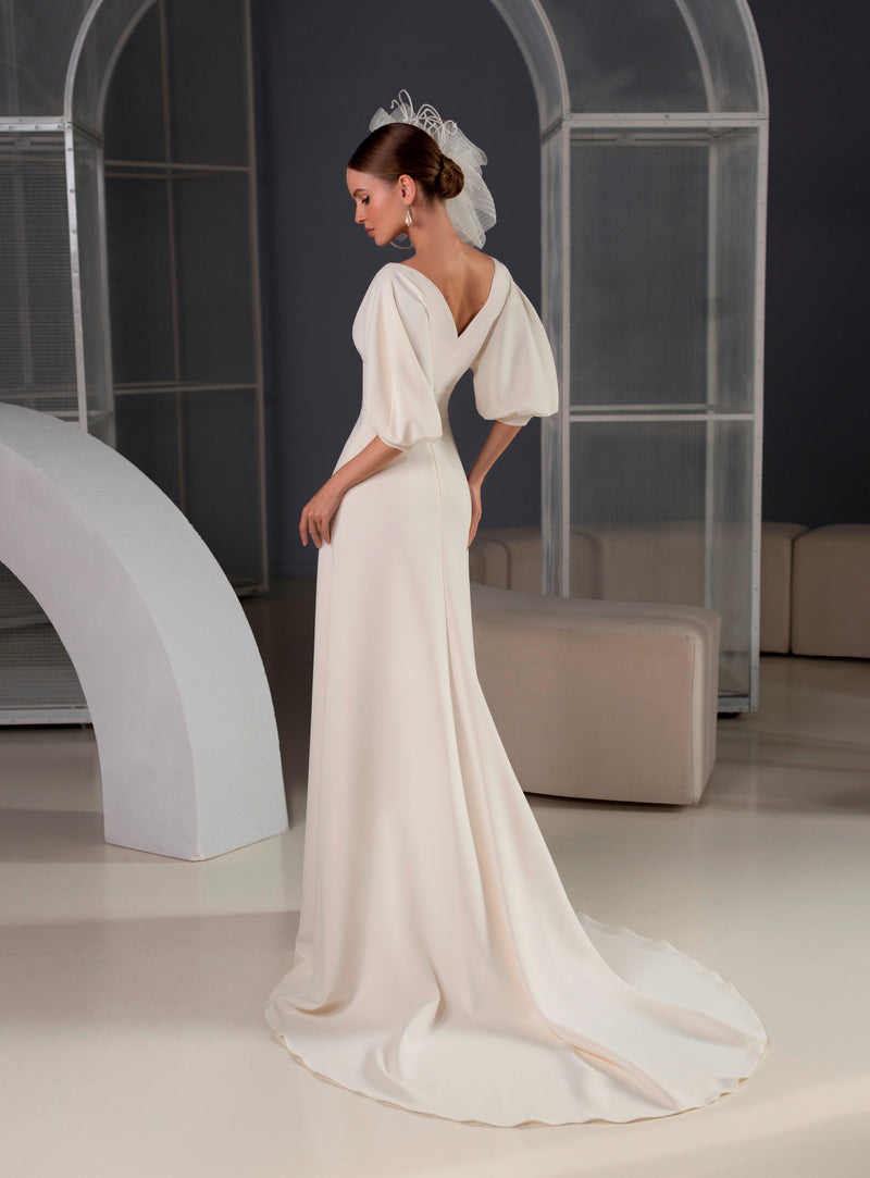 Robe de mariée simple à manches mi-longues