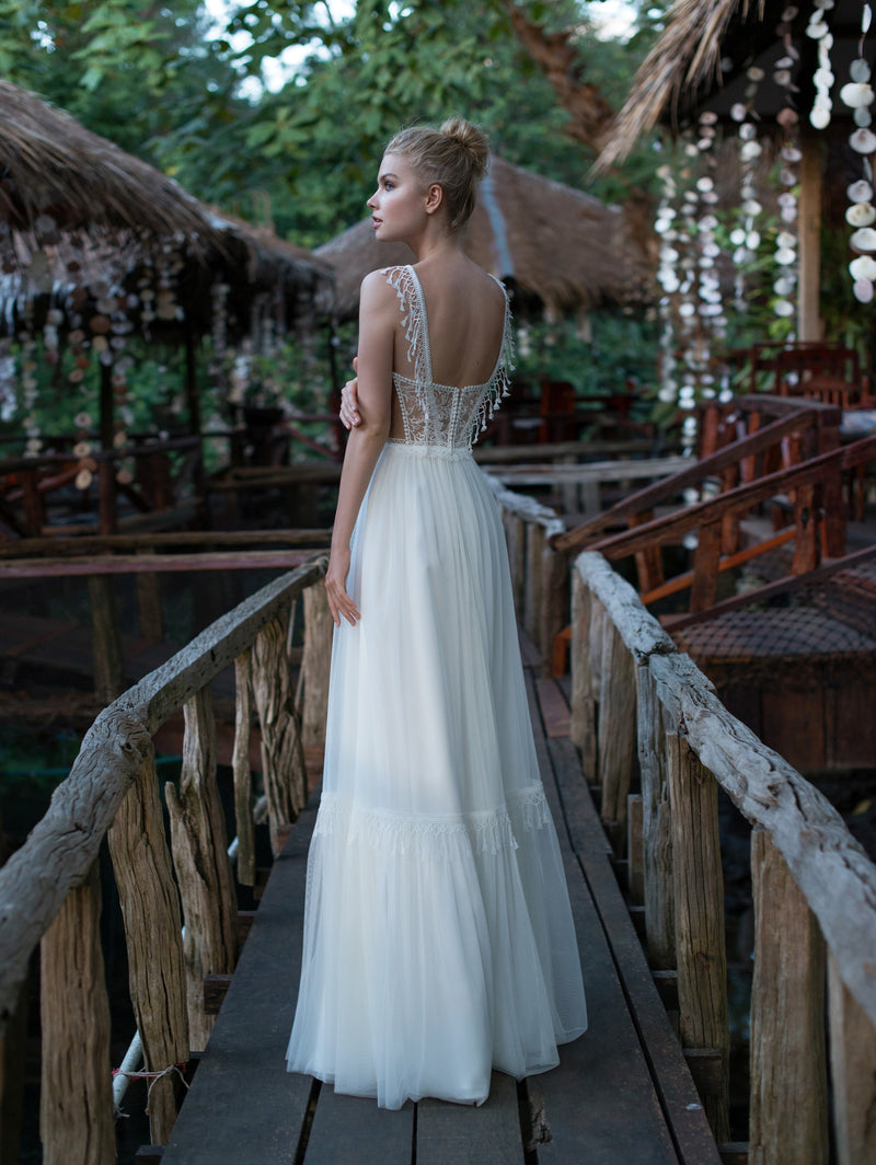 Robe de mariée trapèze à bretelles spaghetti