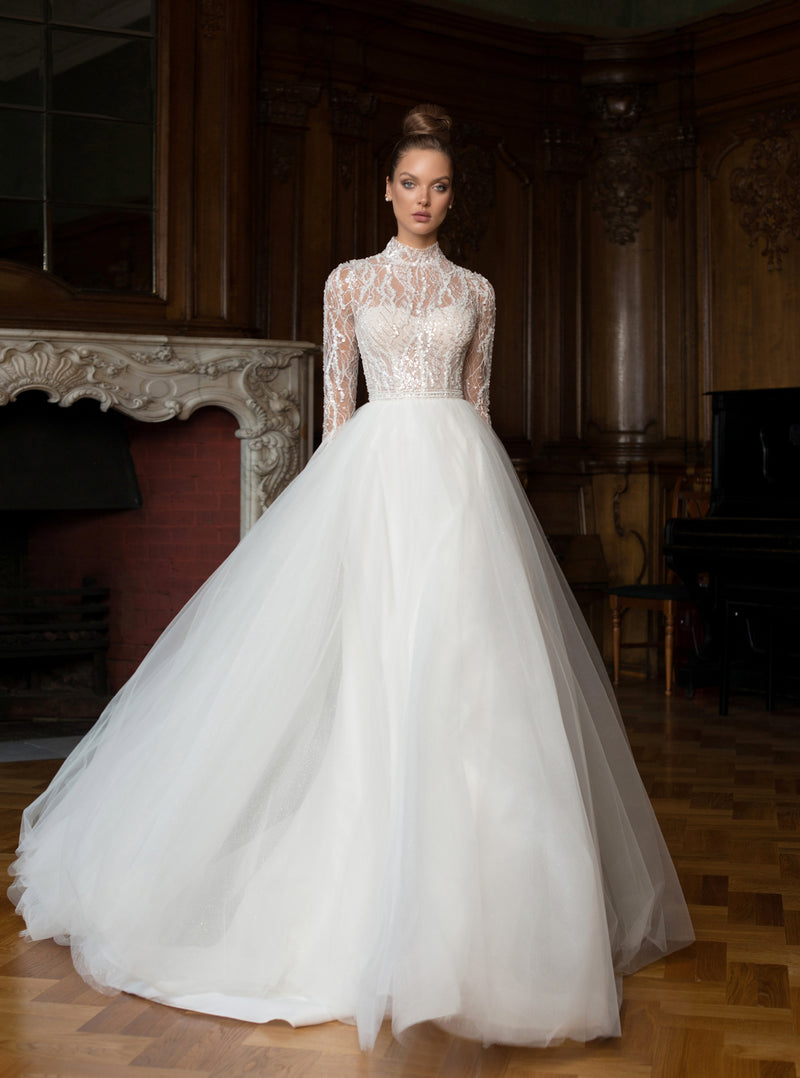 Robe de mariée chic à manches longues et col haut