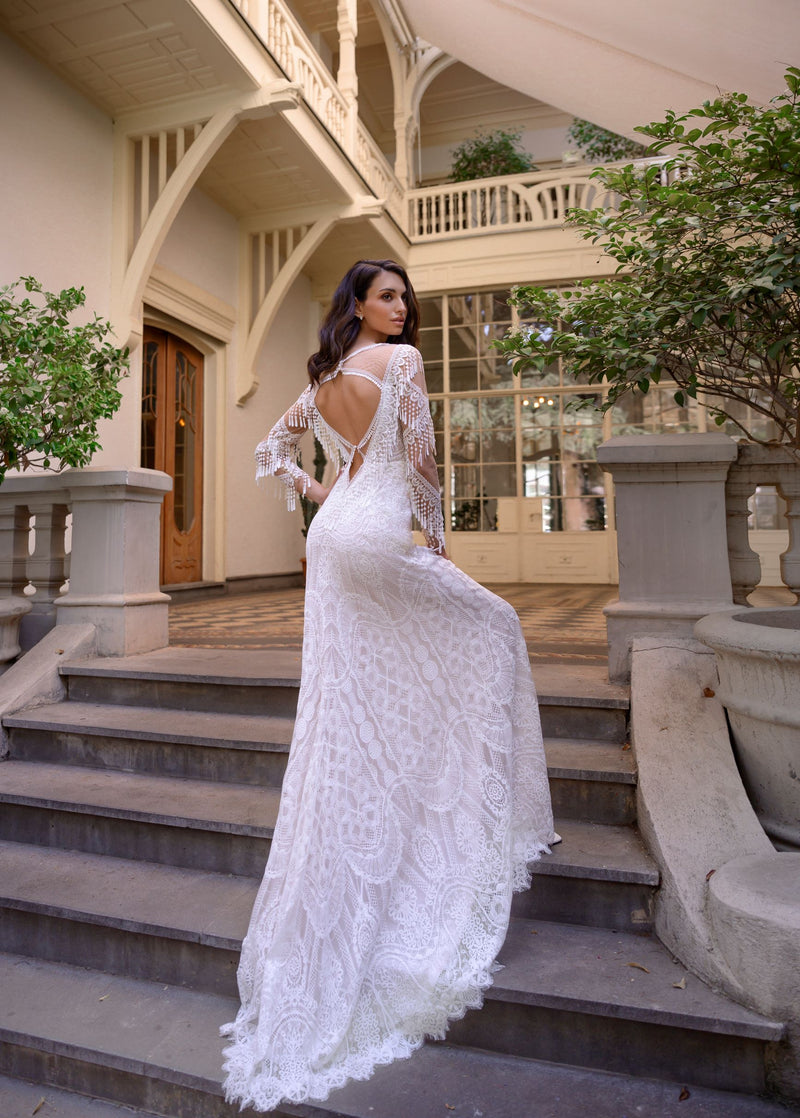 Playful Beautiful Long Sleeve Lace Wedding Dress