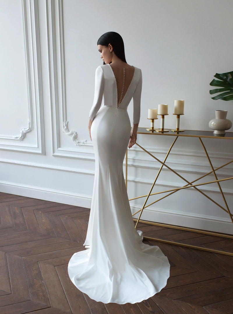 Elegante vestido de noiva sereia manga longa com decote em V