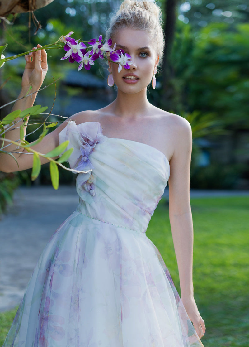 Robe de mariée orchidée sans bretelles à imprimé floral