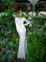 Vestido de noiva minimalista de mangas compridas