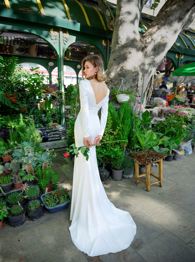 Long Sleeves Minimalist Wedding Gown HAREM's Brides Long Sleeves Minimalist Wedding Gown HAREM's Brides