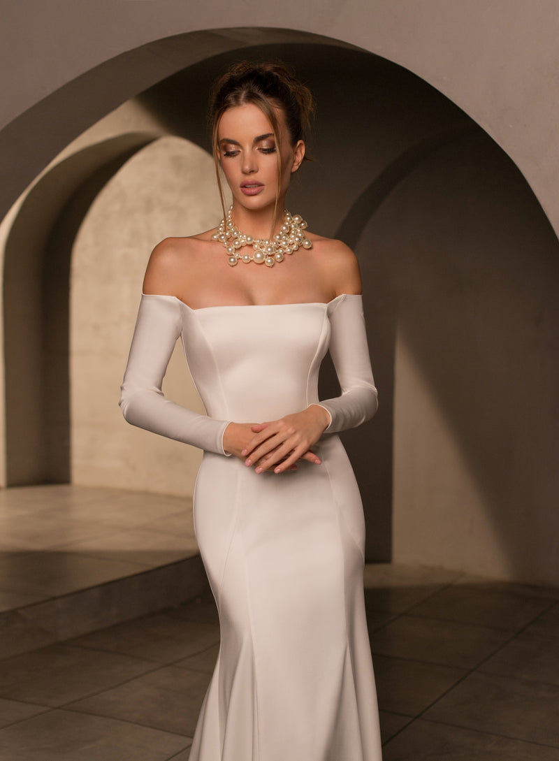 Enchanting Long Sleeve Off-Shoulder Mermaid Wedding Dress