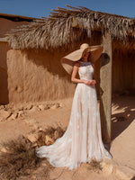 Vestido de novia sin mangas con cuello alto y corte A