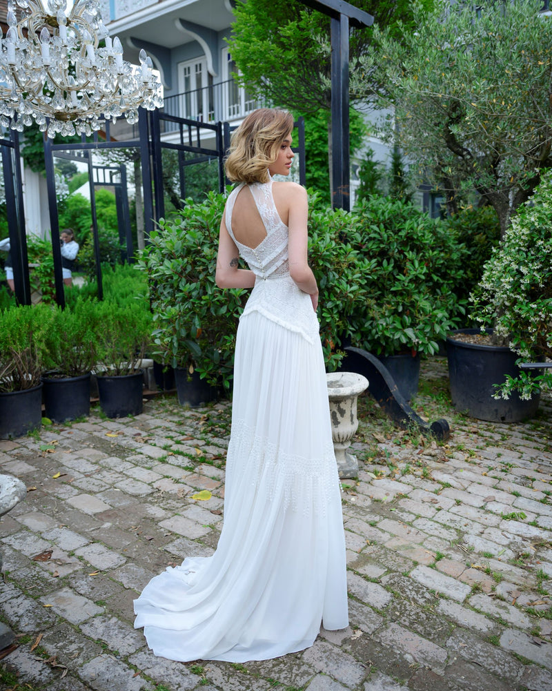 Robe de mariée bohème à col haut