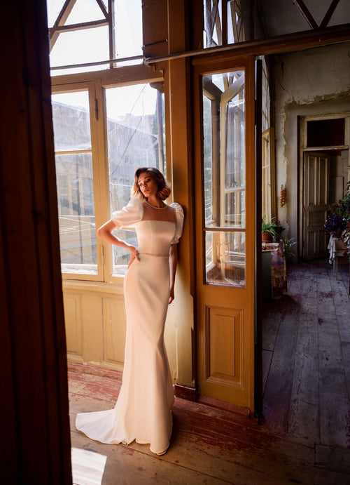 Robe de mariée sirène minimaliste élégante