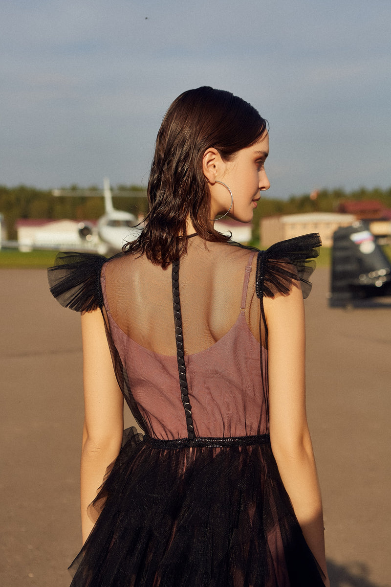 Elegante vestido de festa preto manga comprida chá