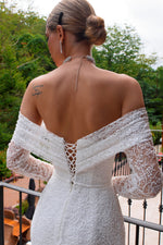 Robe de mariée sirène intemporelle en dentelle à épaules dénudées