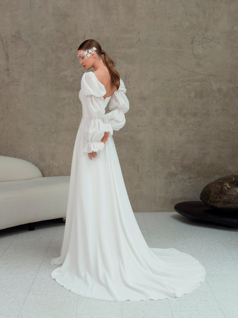 Robe de mariée trapèze avec manches amovibles