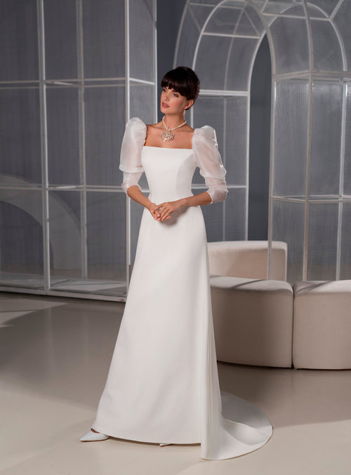 Robe de mariée minimaliste à manches longues