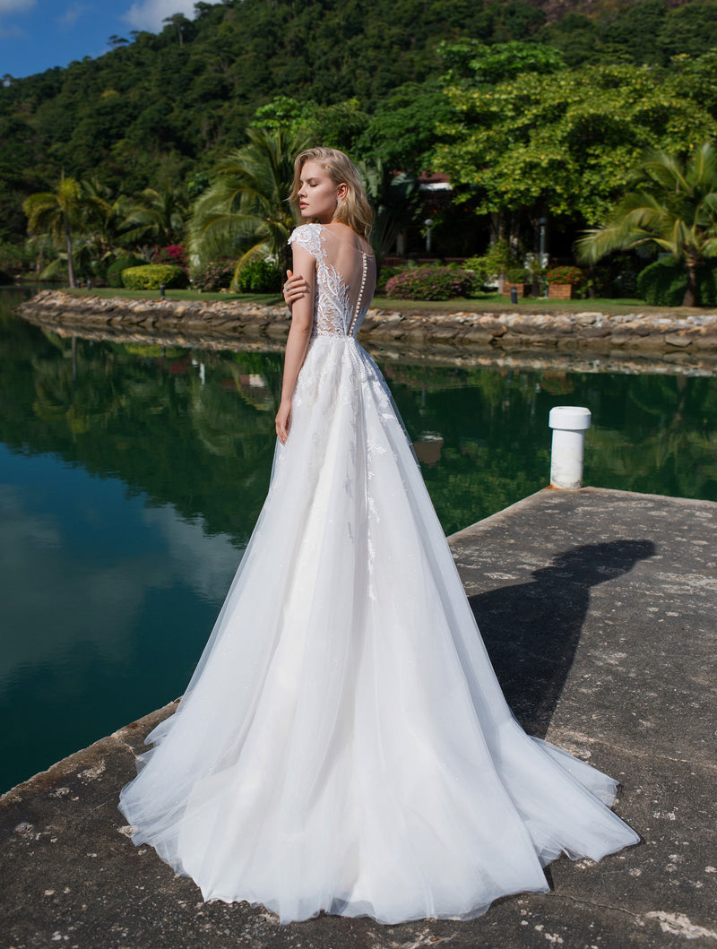 Sleeveless High Neck A-Line Wedding Gown