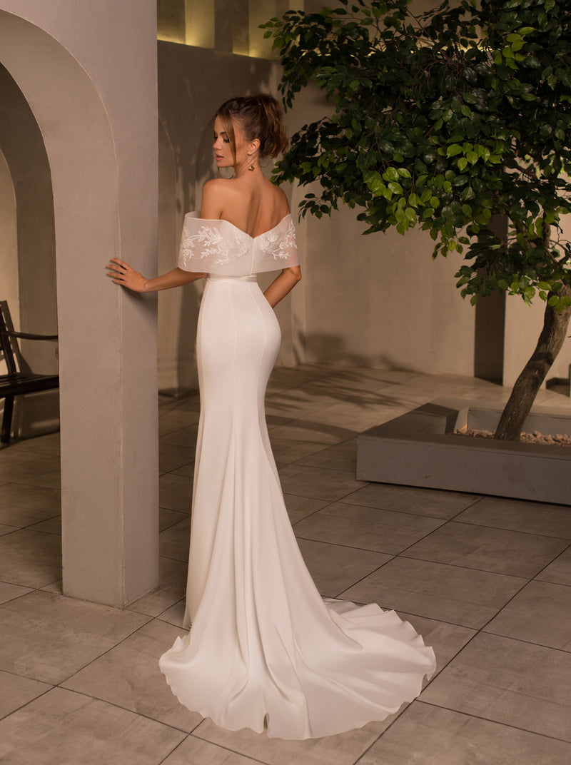 Classy Off-Shoulder Mermaid Wedding Dress – HAREM's Brides